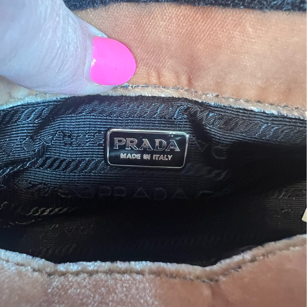 Authentic Prada - Picture 10 of 15